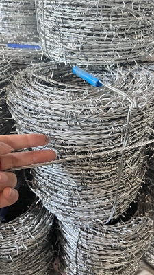 dikenli tel güvenlik çiti güvenlik dikenli tel bıçağı dikenli tel dikenli teller galvanizli dikenli tel çiftlik çiti dikenli tel dikenli tel sopaları sığır için