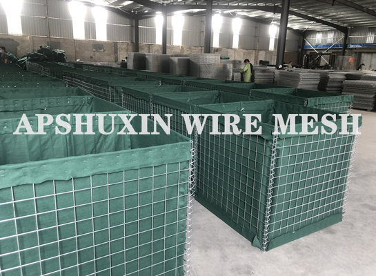 Yükseklik 1.37m 0.61m 1.68m Gabion Askeri Hesco Bariyerler Elektro Galvanizli