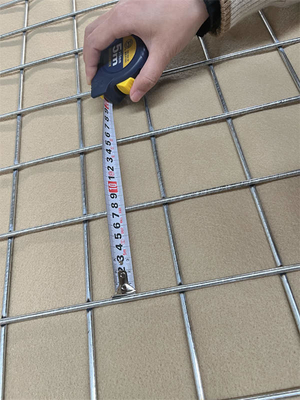 Ağır Güçlü 4 mm Tel Savunma Engelli Savunma Bunker Kenar Koruma Fen Kenya için