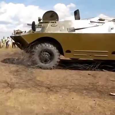 Sıcak Satış Tank Bariyerler Mesh Çelik Tel Mesh Tuzak Ağı Rusya
