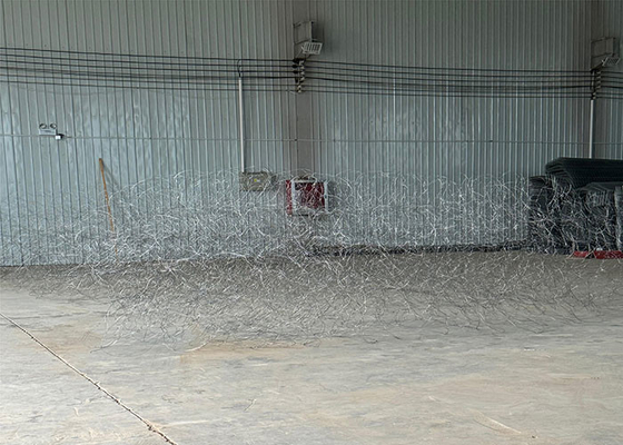 Patlayıcı olmayan engeller sarmal ağ engeller tank engeller örgü kurdele dokuma çit