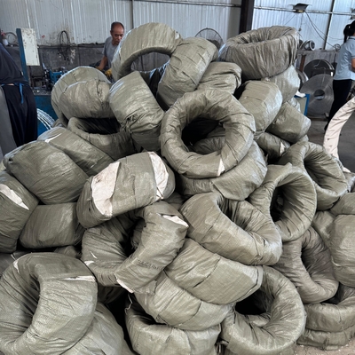 BTO-22 Sıcak Daldırma Galvanizli Dikenli Tel Güvenlik Çiti Tek Jiletli