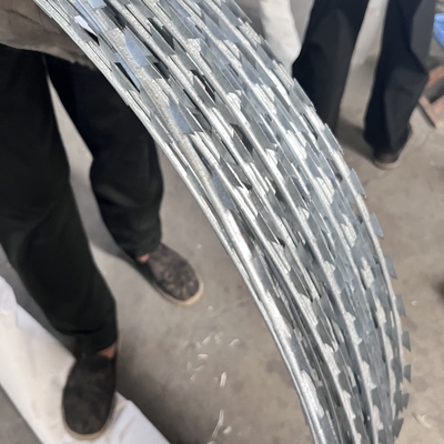BTO-22 Razor Wire For Explosion Proof Mesh Gabion Containers Anti Impact Hot Dipped Galvanized Defensive Barriers (Patlamaya Karşı Güçlü Ağı)