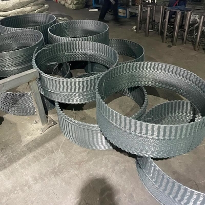 BTO-22 Razor Wire For Explosion Proof Mesh Gabion Containers Anti Impact Hot Dipped Galvanized Defensive Barriers (Patlamaya Karşı Güçlü Ağı)