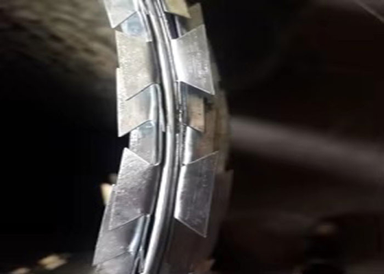 Mükemmel Concertina Jiletli Tel Güvenlik Dağıtım Bariyeri