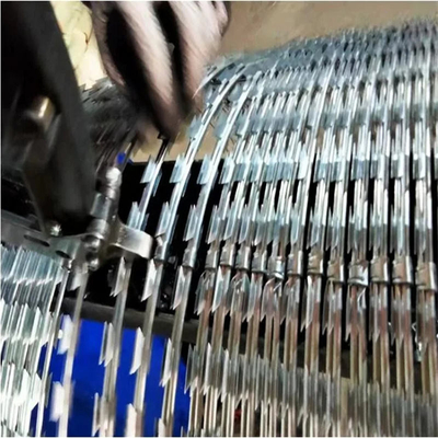 Galvanizli Blade Wire Razor Barbed Wire Mesh donanım malzemeleri