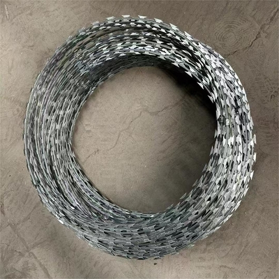 Sıcak daldırılmış Bto-22 Galvanize Concertina Razor Wire Fencing Bto30