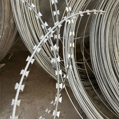 Fabrika CBT-65 Razor Coil Tel Sıcak Galvanize Düşük Fiyatlı PVC Kaplı Çit Rulo