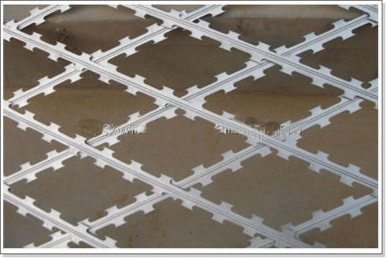 Üç Katlı Katlanır Galvanizli Kanatlı Tavuk Kafesleri