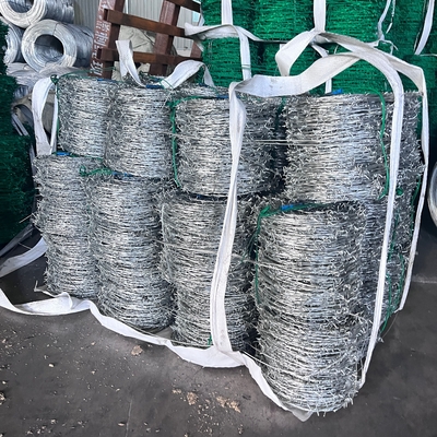 Sıcak Dip Galvanize Çit Yüksek Tensili Dikenli Tel 1.6Mm 300M