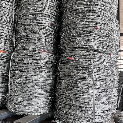 Sıcak Dip Galvanize Çit Yüksek Tensili Dikenli Tel 1.6Mm 300M