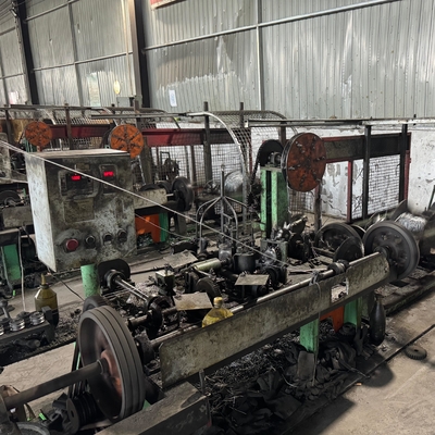 KN Sıcak Satış Çitlik Dikenli Tel Elektrikli Galvanizli Dikenli Tel