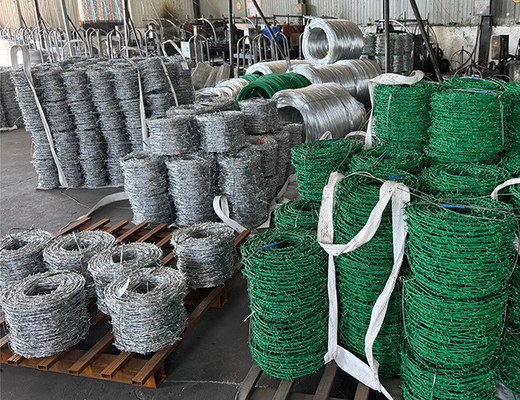 İzolasyon ve koruma için elektrikli galvanizli güvenlik dikenli tel