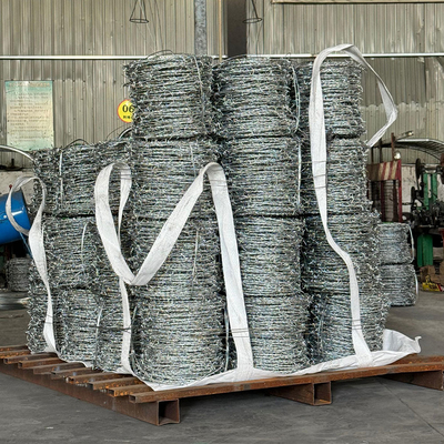 Spiral dikenli tel Savunma Galvanizli Dikenli Tel Kurulum Güvenlik Çit