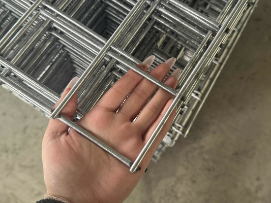 Yüzey Sıcak Dip Galvanize 200g/m2 Bastion Barrier Duvar Savunma Barrier For Protection