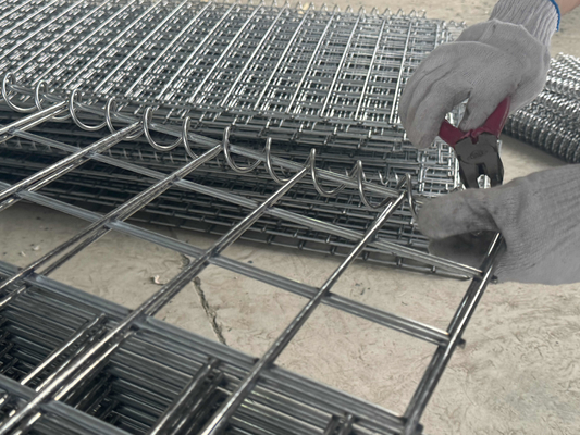 Yüzey Sıcak Dip Galvanize 200g/m2 Bastion Barrier Duvar Savunma Barrier For Protection