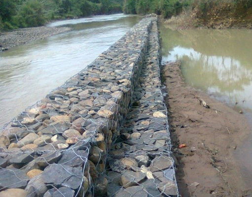 Eğri Görevli Gabion sepetleri Eğri Koruma için Tianjin Limanı 2.0-4.0mm Tel çapı
