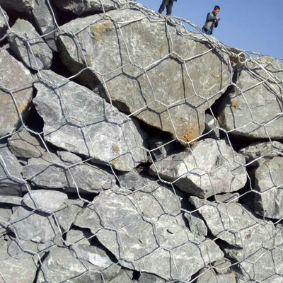 Nehir Kıyısı Erozyon Kontrolü ve Sel Koruması için Sıcak Daldırılmış Galvanizli Gabion Kutusu / Gabion sepet