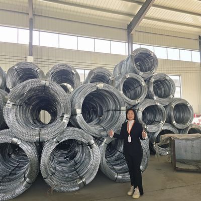 Yüksek yoğunluklu düz tip tek bıçaklı Concertina güvenli çit için bıçak tel