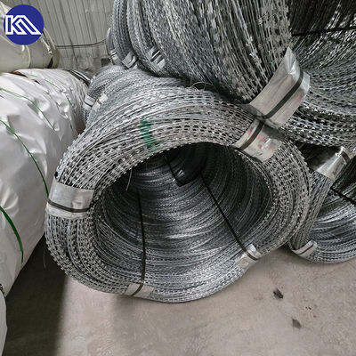 Yüksek kaliteli bahçe hapishanesi koruyucu elektrikli bıçak dikenli tel