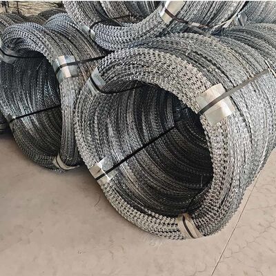 Koruma İçin Galvanizli Jiletli Tel Sıcak Daldırma Galvanizli BTO 22