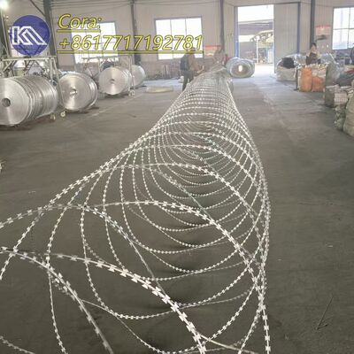 Çin Fabrikası Concertina Bıçak Dikenli Tel Ülke Sınır Koruma Çit için Kullanılır