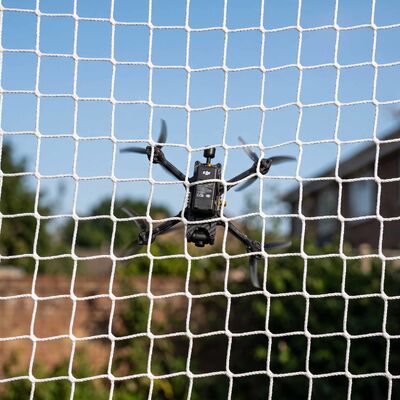 Drone Önleme Ağı – Beyaz Düğümsüz Polyester Drone Savunma Ağı (50x50mm Mesh, 3mm Kordon)