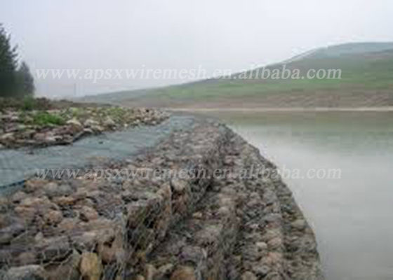 Çekme Mukavemeti 380-400MPa Palet Üzerinde Paketlenmiş Ağır Çinko Kaplı Gabion Kutusu