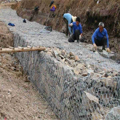 Nehir Mühendisliği Projesi için Altıgen 5 * 1 * 1m Gabion Hasır Sepet